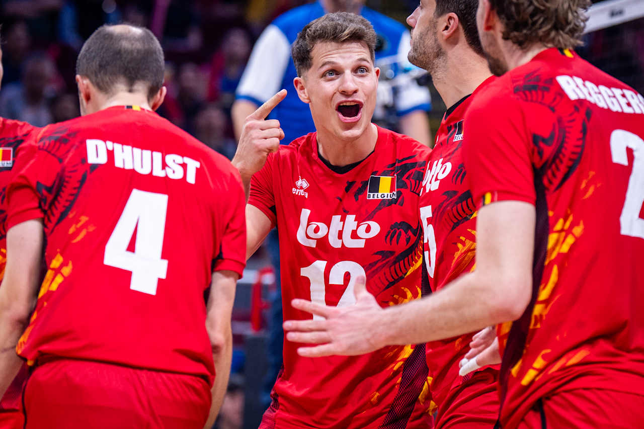 男排, 展现出摧毁 男排, 展现出摧毁