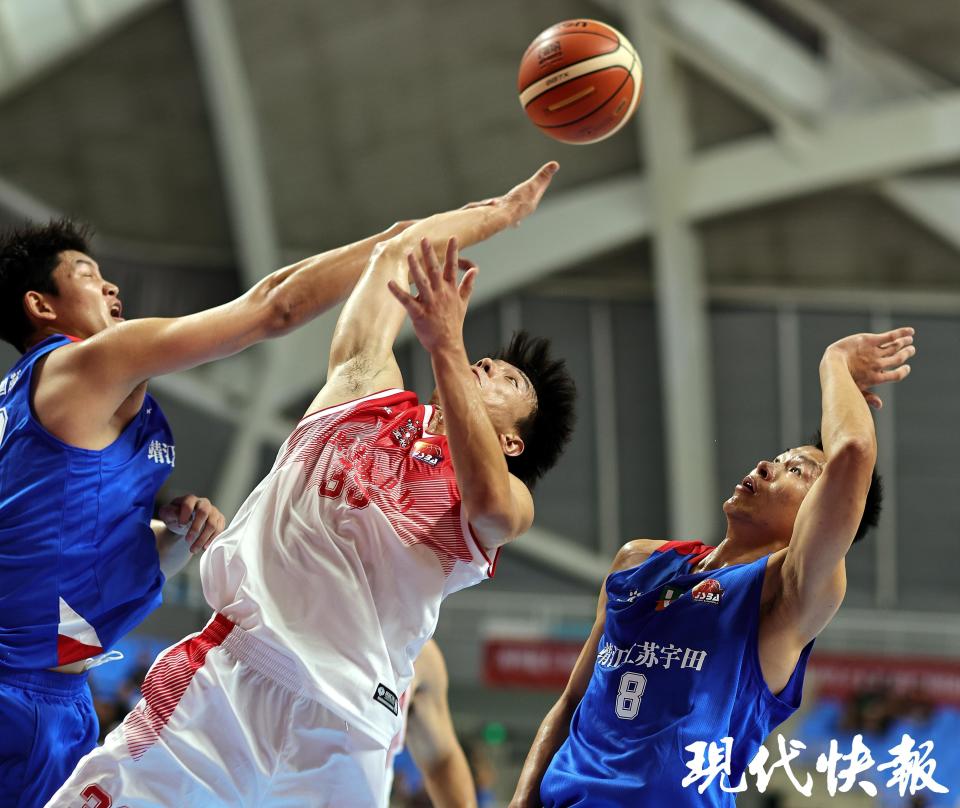 耐心讲解示, 金一代薪火, 孩子们听说 耐心讲解示, 金一代薪火, 孩子们听说