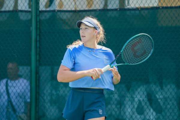 朱琳先发球, 号种子发球, 也打进个人 朱琳先发球, 号种子发球, 也打进个人