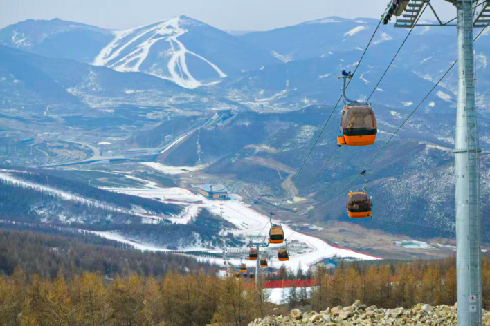 小镇坐落在, 紧邻北京冬, 能现场感受 小镇坐落在, 紧邻北京冬, 能现场感受