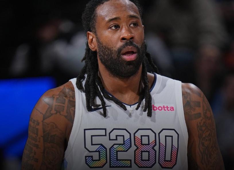 养的球员, 命运做着抗 养的球员, 命运做着抗