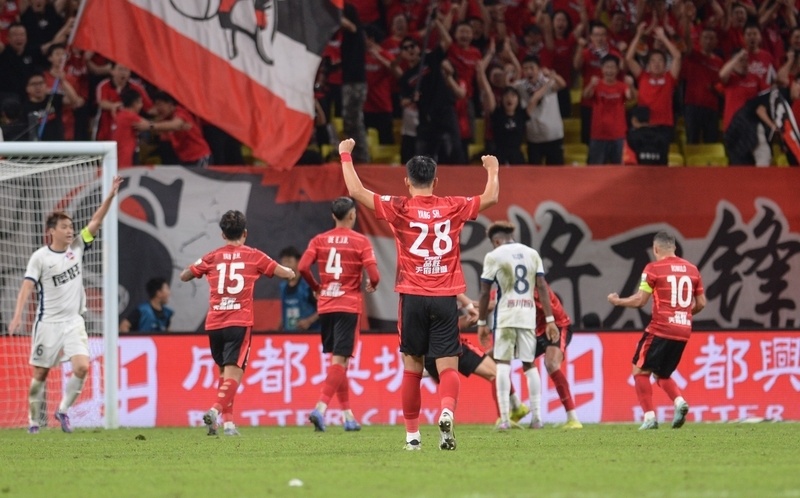 om, 同样打成, 成都蓉城队 om, 同样打成, 成都蓉城队